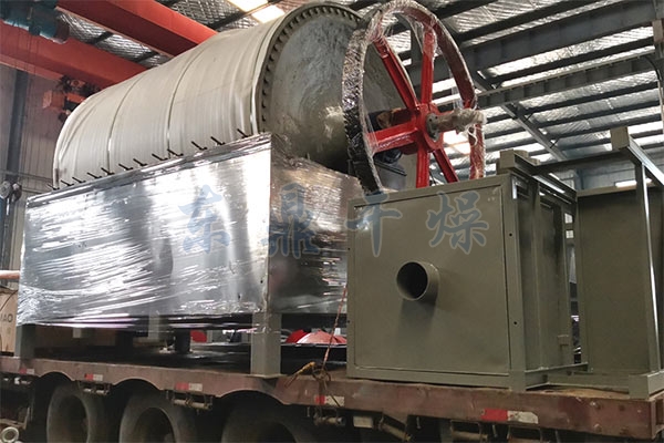 腐殖酸作為有機肥制作、土壤改良的核心原料，其烘干品質直接決定下游產品價值。但不少加工企業都面臨難題：高濕腐殖酸黏連結塊難以處理，傳統烘干設備效率低下且易造成有效成分流失，烘干后水分不均影響存儲與使用—